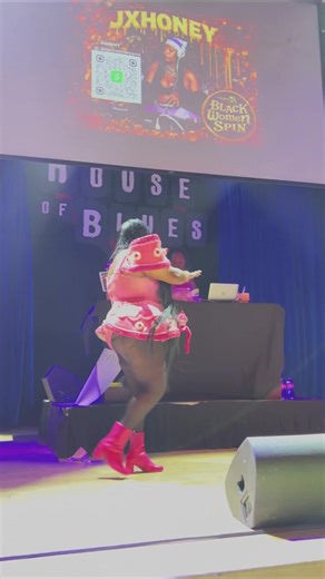 BEST NIGHT OF MY LIFE (ps we out freaked cupcakke🤪) #cupcakke #concert #houseofbluessandiego #houseofblues shout to the openers they were so amazing and hype @CupcakKe