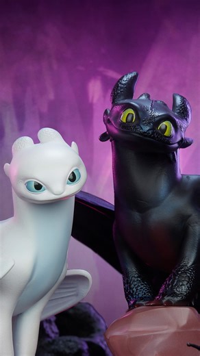 35K views · 1.9K reactions | Toothless left the Isle of Berk and raised a family within the Hidden World. https://side.show/f0jma #HowToTrainYourDragon #HTTYD #Statue #NightFury #LightFury #NightLights | Sideshow Collectibles | Facebook