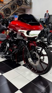 71K views · 11K reactions | Mr. Phifers candy red road glide turned out badass!!! It features candy red carbon fiber wheels and a banging soundz audio system #southerncountrycustoms #onlythebaddest #fitandfinish #oftenimitatedneverduplicated | Southern Country Customs | Facebook