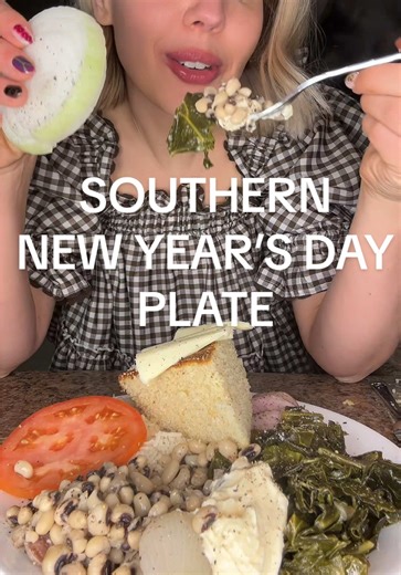 Southern New Year’s Day hits different 😮‍💨 #southernfood #newyearsday #tradition #familydinner #plateup