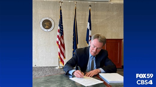 Hogsett signs 2025 Indianapolis, Marion Co. budget