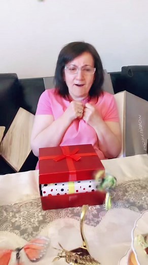 DIY Butterfly Surprise Box for Mom's Birthday