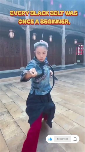 Chinese Dagger (Bi Shou) Training 🔥 | Kung Fu Knife Techniques #shorts