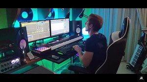 M-Audio Code 61 MIDI键盘打击垫超带劲测试