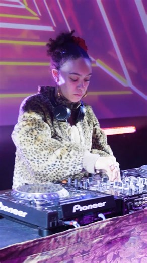 Stroud Shindig 2025 Mini Mix: Esta. 🔊 With a sound palette defying in-a-box definition and replete with irresitibly dancable grooves, this young selector is becoming key player in the local scene. She rounds out the trio of local DJs set to take the reins at Central Rave & Kitchen on Saturday the 22nd of November for Stroud Shindig! 🔥 Head to our youtube to check out the full mini mix. ✨ | The Subscription Rooms