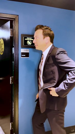 Jeremy Allen White: 'The Bear' Star on Fallon Tonight