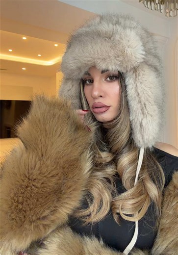 Ετσι ντύνομαι για να πάω στο περίπτερο by the way 😂