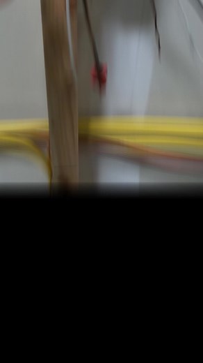 Pre-Twist Debate - To Twist or Not To Twist? #electrician #electricians #electricianu #electricity #wirenut #pretwist #pretwistjoint #conductor #splicing #conductorsplicing #wire #wiresplice #wiretwisting #wiretwist #electricalcontractor #electricalcontractors #electricianlife #sparky #sparkylife #electriciansofamerica #electriciansoftiktok #electriciansofinstagram | Electrician U