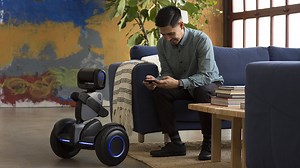 Hem akıllı robot hem ulaşım aracı: Segway Loomo [Video]