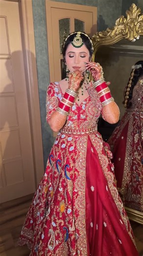 Himanshu Gupta Makeup Artist | Educator on Instagram: "Red bride in her stunning red lehanga, HG bride glowing with grace, Signature makeup doing its magic, And her smile says it all — she’s truly happy. ❤️✨ In frame - @sanchitaarora03 ❤️ Mua - @himanshugupta_makeup ✨"