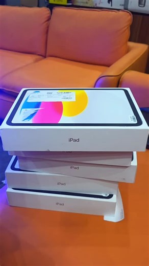 Touba Technologie on Instagram: "265 000 F Cfa Ipad 11th (A16 bionic) 2025 Description IPAD 11TH GÉNÉRATION A16BIONIC 10.9-CAPACITÉ 128G L'iPad , onzieme génération, bénéficie d'un renouveau design. Avec son écran de 10,9 pouces de diagonale, elle se débarrasse du bouton Home et place le lecteur d'empreinte Touch ID dans son bouton Marche/ Arrêt Elle embarque le SoC A16 Bionic, est compatible 5G, et dispose de 1 28g de stockage. La tablette d'Apple abandonne également le port Lightning et la pri