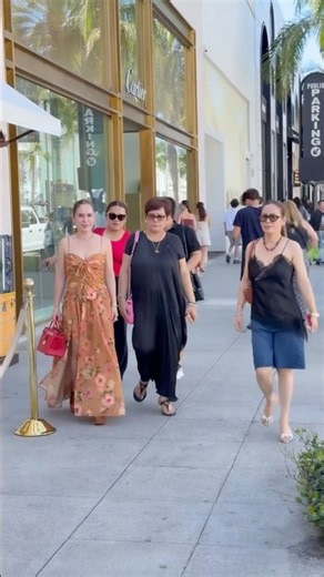 Jinkee Pacquiao with her sisters moments in US