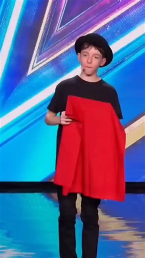 Amazing stage magic trick show #karlomagik #魔术表演 #magic #tricks #魔术教学 #magictrickssecret #瞬间转移