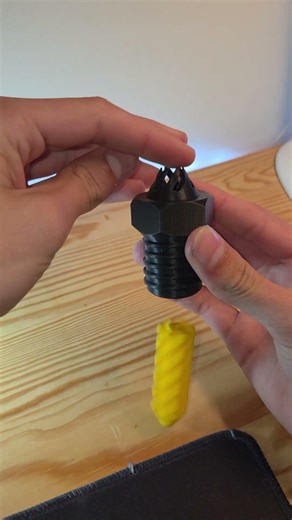 I 3D-printed an "Impossible" NOZZLE passthrough fidget and was baffled