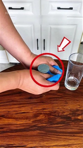 So funktioniert dieser Münztrick wirklich 😦😳 #shorts