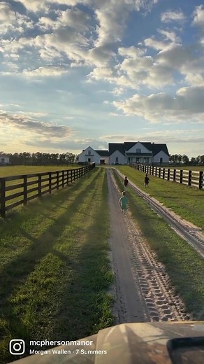 Country Farmhouse Ideas: Building Your Dream Farmhouse on a Rural Farm