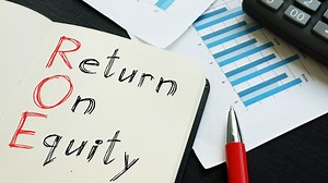 What is Return on Equity (ROE): A beginner-friendly guide with examples - Business Upturn