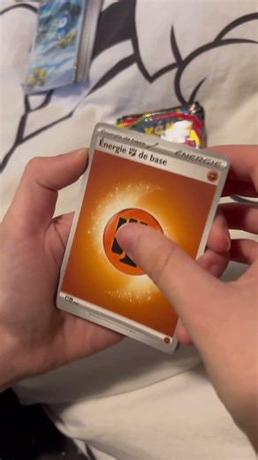 Ouverture d’un booster Pokémon❤️#pokemon #packopenning #pokemoncards #packbattle #cards #pokemontcg