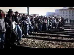 Alien - MILK COFFEE & SUGAR (clip officiel)