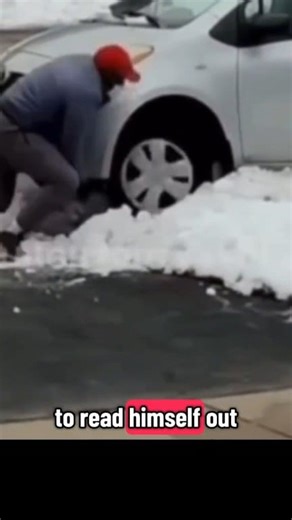 This robber gets instant karma quickly 﫢藍 #instantkarma #shamelessvibes | Shameless Vibes | Facebook