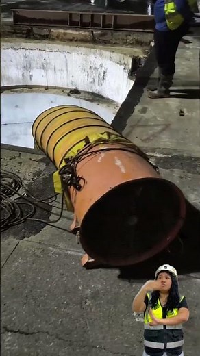 Where is Fall Protection 😳 #accidentprevention #workplacesafety #safetyfirst #construction #safety
