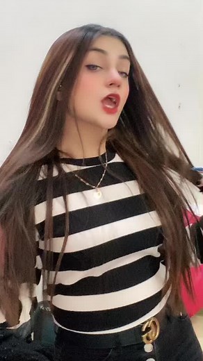 Accessorizing Outfits: Styling Tips with Chic Accessories