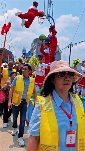 20250505 省级非遗“马迹塘故事”巡游在马迹塘盛大举行 奇事巧事马迹塘故事这句话是我们桃江的口头禅，第一次观看，好奇惊叹佩服！#奇事巧事马迹塘的故事 #马迹塘故事 #非遗传承 #长乐故事会
