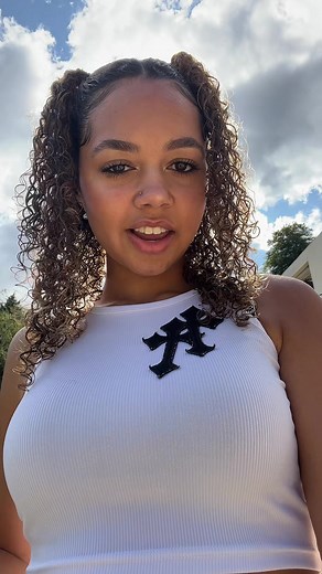 Disney Princess Tiana - Fun Videos at 5pm x