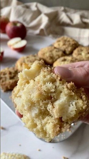 Apple Brown Sugar Cinnamon Streusel Muffins Recipe | Soft and Tender Muffins with Crumble