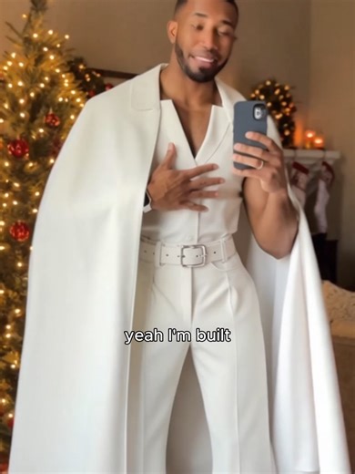 This cape suit is main character energy. ✨ Strong look, adds presence, not flimsy at all. Ready to own the room? Shop this look now! #incerun #holidayoutfit #mensstyle#statementfashion #fashiontiktok#ootd#winterfashion #cosplay #menfashion #fashion #retro #80s