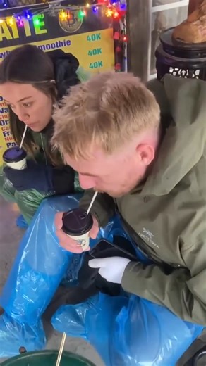 Mặc quần đùi và áo mỏng, hai du khách nước ngoài run cầm cập vì lạnh tê tái chỉ sau 40km khám phá Hà Giang 😅 | THƯƠNG TRƯỜNG