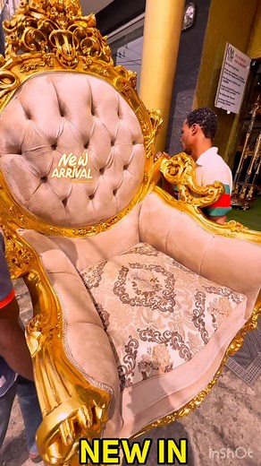 Royalty in Transit  #4.499m + Centre table and Sidestools only Our...