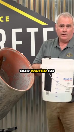 #Sakrete Pro Tips: how to use a concrete mixer Aim for a mix that holds its shape when formed into a ball and crumbles with a light touch. Measure the water according to the instructions on the bag. Use ~3/4 of this water to start (headwater), slowly adding the rest along the way. Mix for 3 minutes, then let the concrete rest for ~1 minute. Consolidate with a rubber mallet and check the consistency. If needed, adjust the water and mix for another minute. 🪣 Pro Tip: Mark your bucket with the rig
