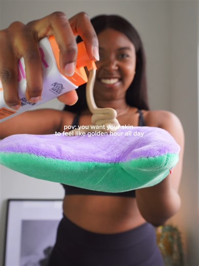 Chasing the Golden Hour Glow at Bondi Beach