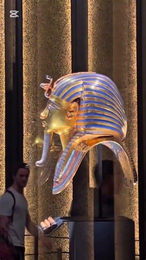 Tutankhamun collection