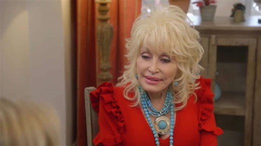 The Tragic Real-Life Story Of Dolly Parton