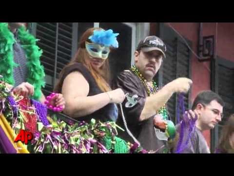 Raw Video: Mardi Gras Celebration in New Orleans