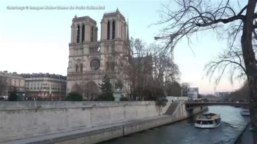 CHRISTMAS EVE MASS SA NOTRE DAME CATHEDRAL SA PARIS Ito ang pangalawang Christmas mass sa katedral mula nang mag-reopen ito noong December 2024. 📸: Reuters | GMA Public Affairs