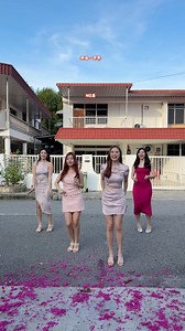79K views · 1.2K reactions | 好运一万年 NG 篇来啦！ 看看我们四姐妹日常和怎样拍舞蹈视频的。哈哈哈！ Jolynn Choong 钟佳妏 Angeline Choong #CNY2025 #fyp #happycny #dancereels #funnymoments #behindthescenes | GraceGurlx Grace Choong | Facebook