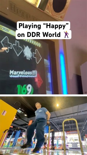 Playing Pharrell Williams’ “Happy” on DDR World 🕺