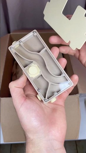 Unboxing preview of the new Fourmis Shop colors