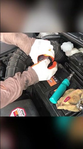 Hyundai Accent car battery removal