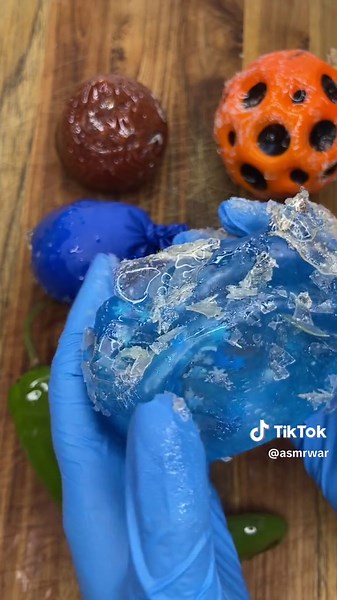 Crunchy ASMR Clay and Plaster Cracking Sounds