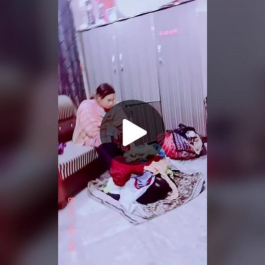 Organizing Clothes: Tips for a Tidy Space