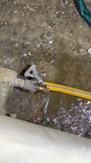 269K views · 539 reactions | How to remove a stuck drain off washer! #diy #plumbing #plumber #howto #subscribe #youtubeshorts_ZMk_dsQQKh0 | Johnny Bennet | Facebook