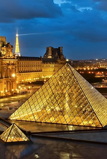 A timeless icon of Paris, standing at the heart of the city’s history...