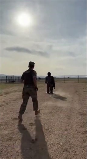 American Female Soldier's Canine Training: The Doberman Strike #K9Training #Doberman #MilitaryDogs