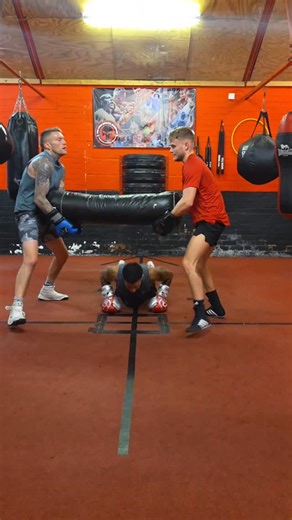 PUNISHER BOXING & FITNESS on Instagram: "Exercise drills in tonight's class 💪🥊 The Lync Boxing Academy Punisher Boxing & Fitness | EST 2015 Find us at Manton Sports Entertainment Contact us via WhatsApp 📲 07833497951 "Dedicated to supporting our community with Boxing for physical fitness and mental wellbeing" Part of the Lync Active group ⚫️🔴 Supported by our partners ⬇️ LYNC ACTIVE GROUP LYNC PERFORMANCE MEMORIES IN STONE LPJ TRANSPORT #boxing #boxingworkout #training #gym #boxer #boxergram