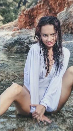 MODEL PHOTOSHOOT BY THE SEA | Behind The Scenes | How I Shoot outdoor with a flash