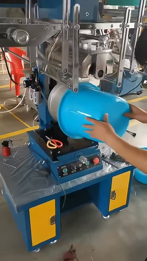 5.6K reactions · 139 shares | Plastic household product heat transfer printing #heattransfermachine #heattransferpaper #heattransferprinting #heattransferfilm #heattransferlabel #plastic #plasticproducts #plasticmold #plasticmachinery #plasticpackaging #inmoldlabel #inmouldlabel #plastichousehold #plastichouseholds #plastichouseware #plastichouseware | Zhang Luzheng | Facebook